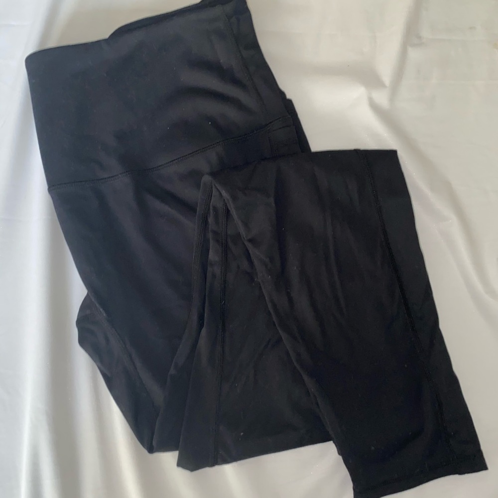 Leggings/ Yoga Pants